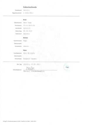 The picture shows a birth certificate from Germany for the sworn translation.