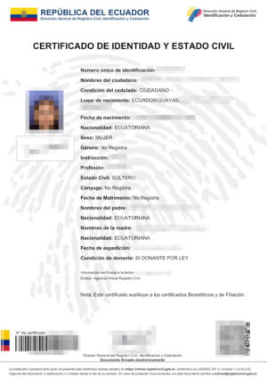 La imagen muestra un certificado de soltería de la República del Ecuador para su traducción jurada al alemán.