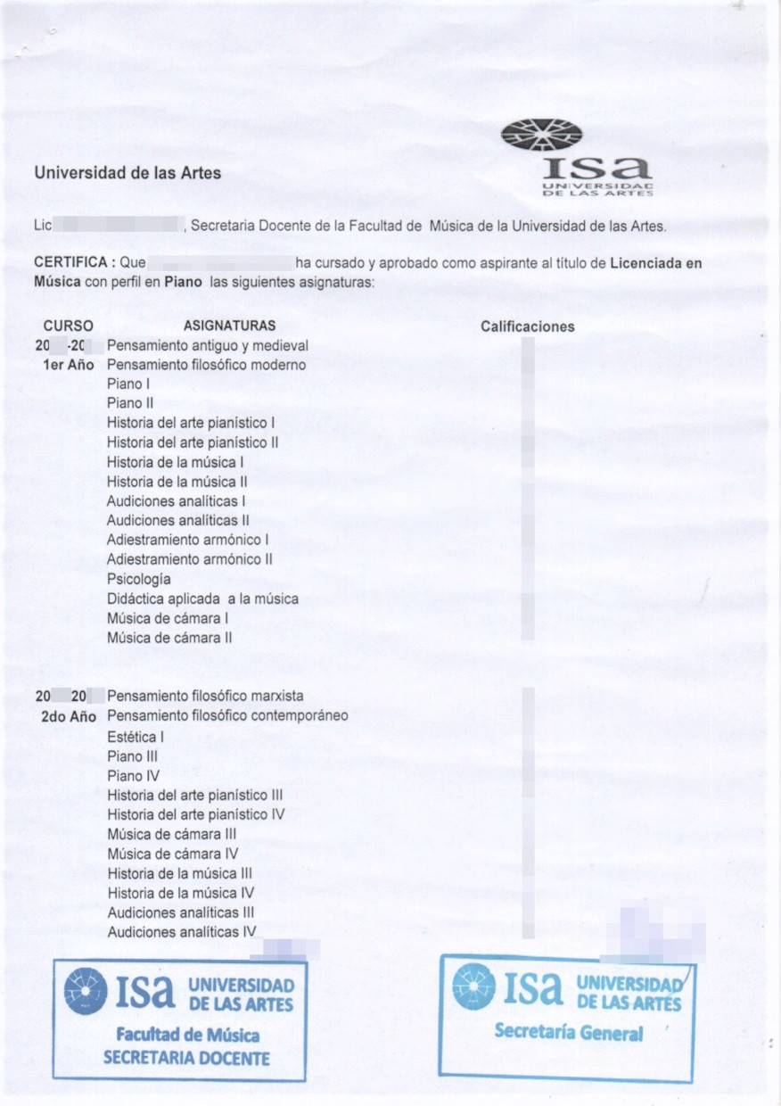 La imagen muestra un certificado de estudios de Cuba para la traducción al alemán.