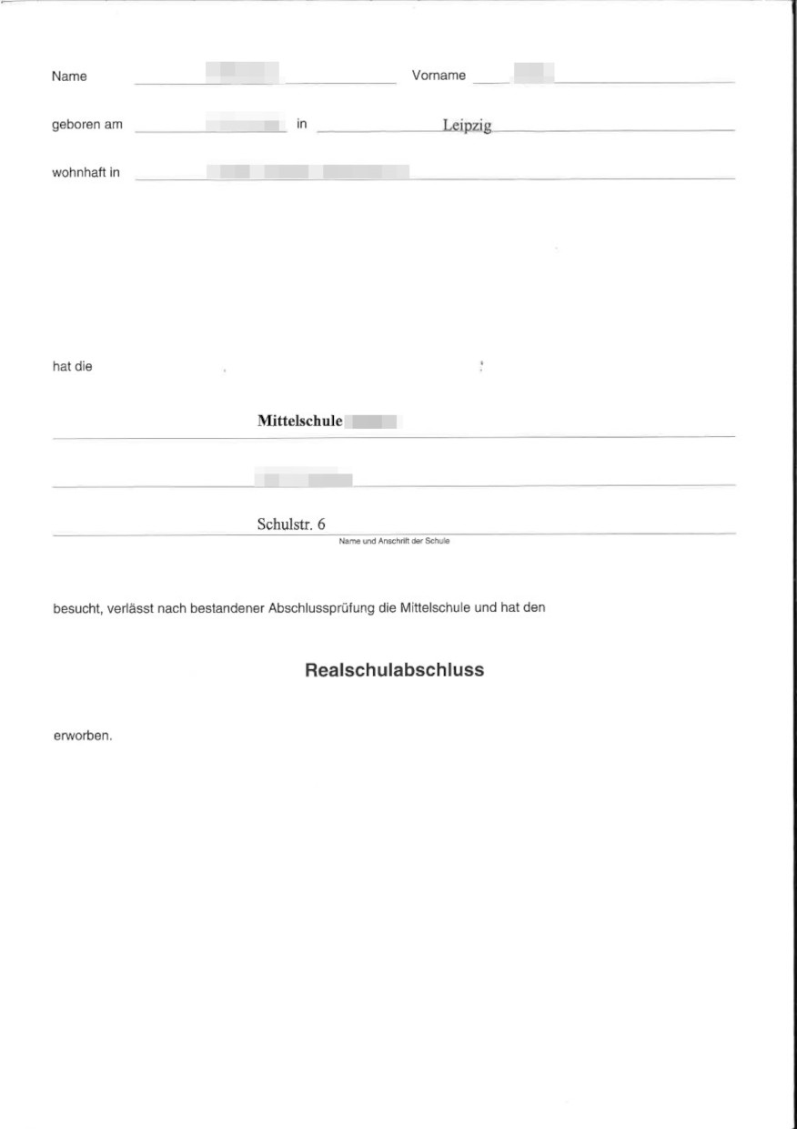 La imagen muestra un certificado de fin de estudios secundarios en Alemania para la traducción jurada.