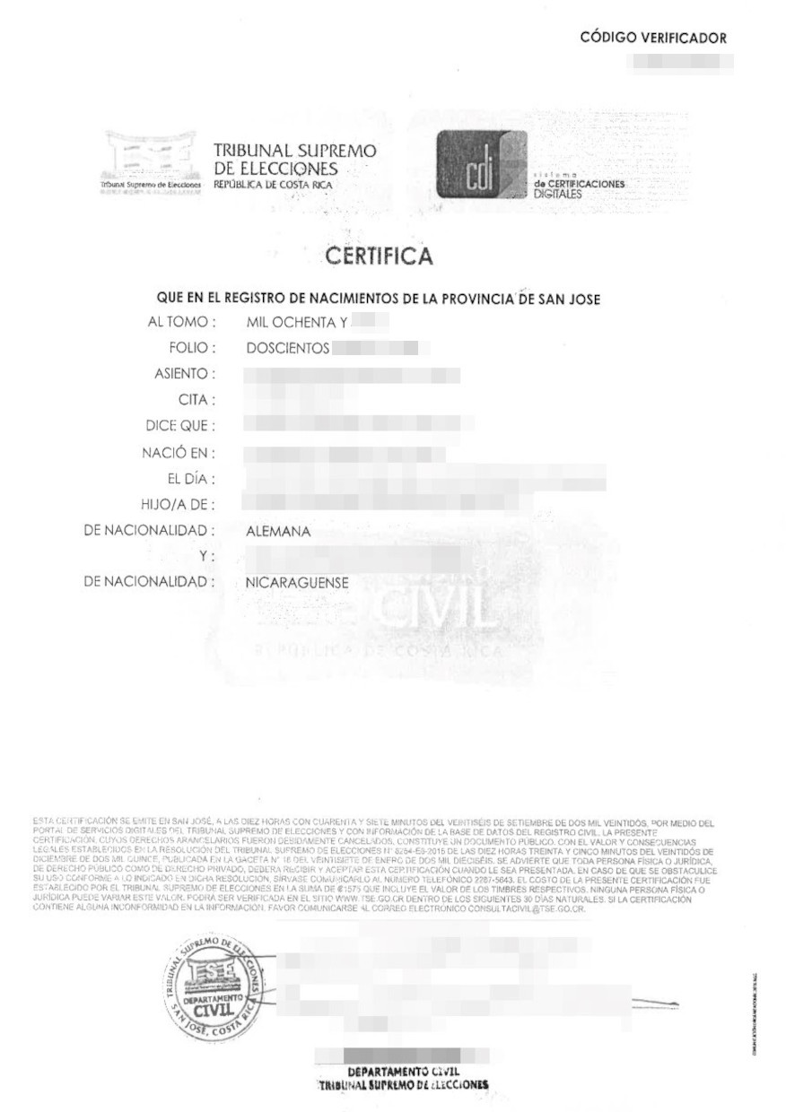 La imagen muestra un Certificado de Nacimiento de Costa Rica para su traducción jurada al alemán.