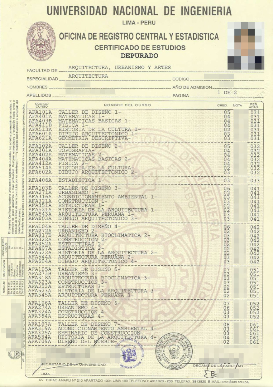 La imagen muestra un certificado de estudios de un universidad de Perú para la traducción jurada al alemán.