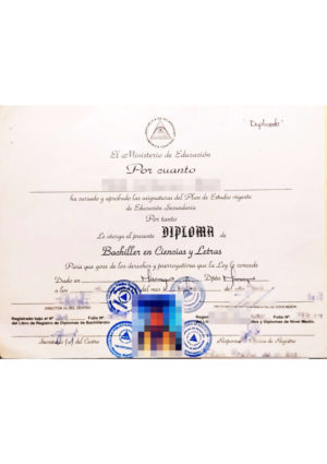 Das Bild zeigt ein Diploma de Bachiller aus Nicaragua für die beglaubigte Übersetzung aus dem Spanischen ins Deutsche.